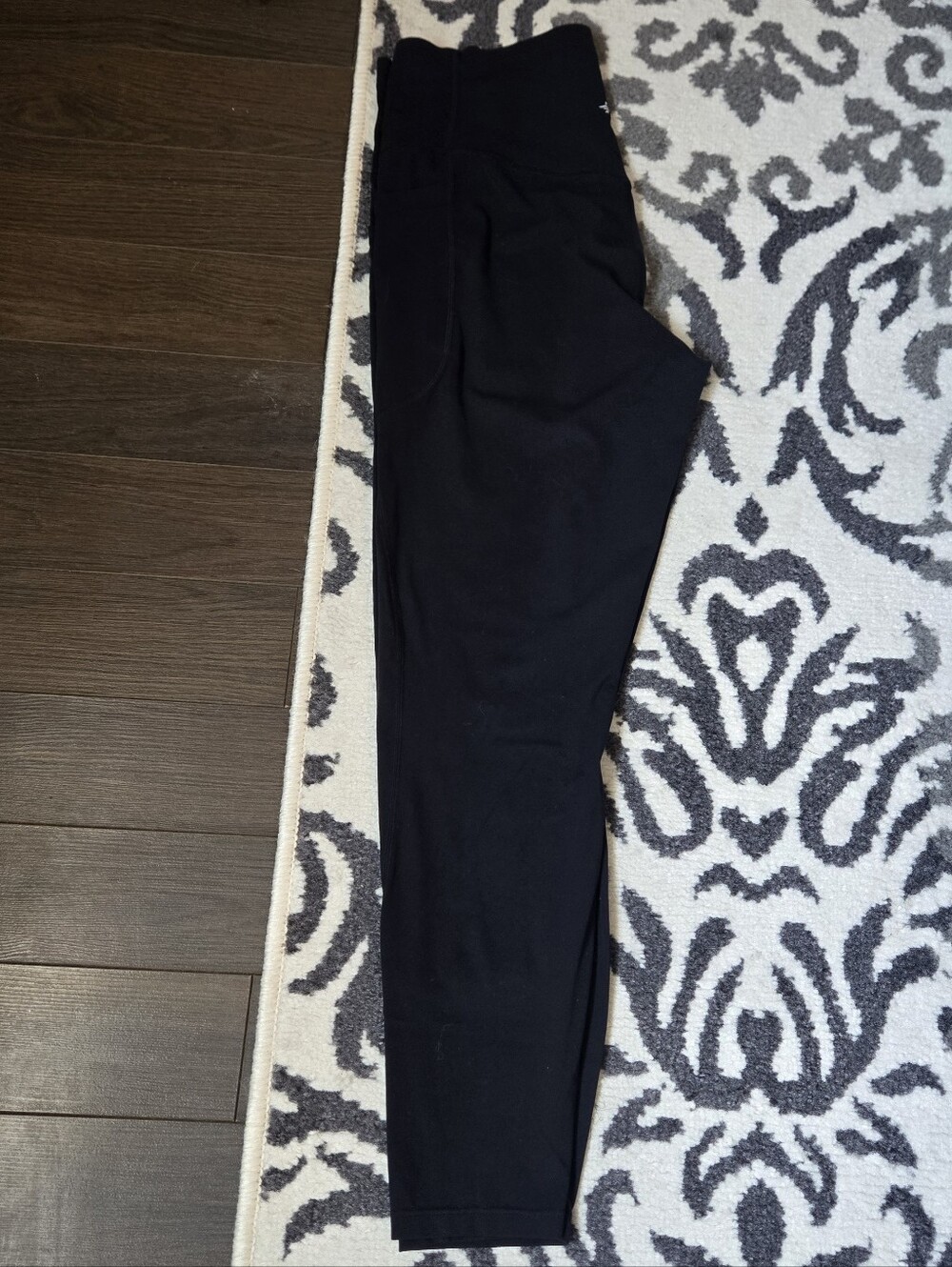 HALARA Black High-Rise Active Leggings With Pockets